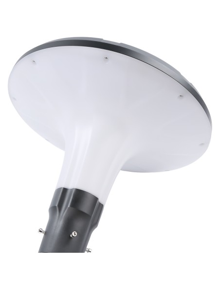 Lampadaire solaire vue de dessous Lampadaire solaire vue de dessous