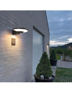 Solar Wall Lamp - Vaneos Model 2