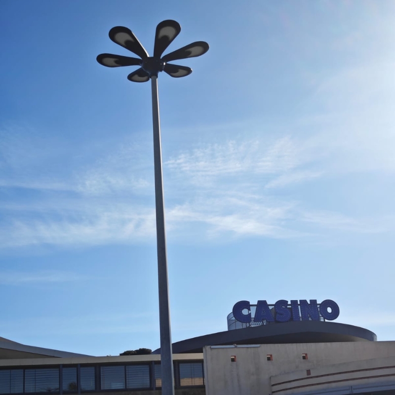 lampadaire-solaire-chicled-casino